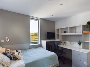 bedroom - click for photo gallery